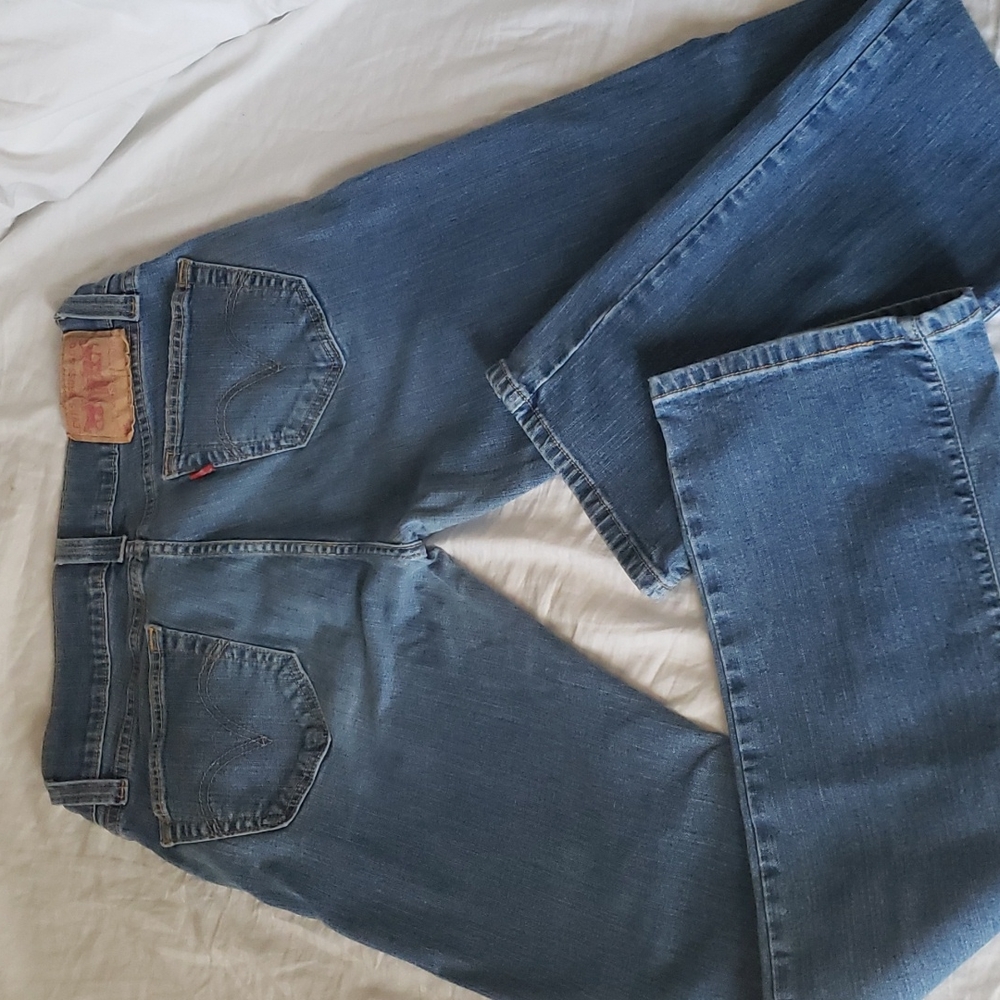 Levi Jeans - Picture 3 of 4